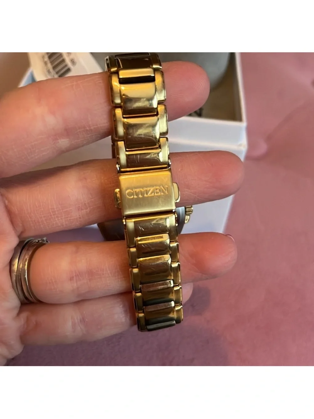 Citizen elegant women